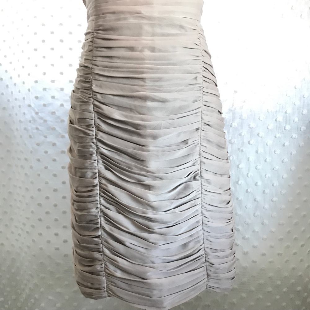 Dress - Picture 6 of 8